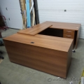 Medium Oak U / C Suite Double Pedestal Desk